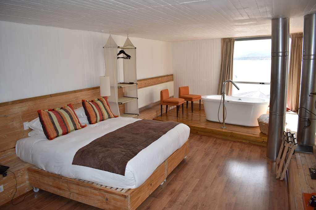 Noi Indigo Patagonia Hotel Puerto Natales Room photo