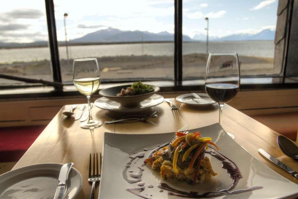 Noi Indigo Patagonia Hotel Puerto Natales Restaurant photo